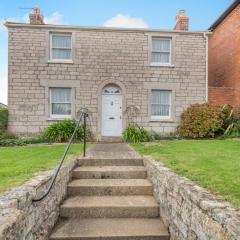 3 Bed in Weymouth oc-s33545