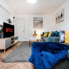 Classy 3 Bedroom Home for 6 Near Tividale, Oldbury-Ample Parking and WiFi, Exclusive Offers Book Quickly!