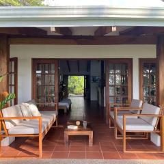 Hidden Coast villa Frangipani Ocean & Jungle