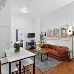 Large 1 BR in Center City with Double Queen Beds and King Sleeper Sofa)