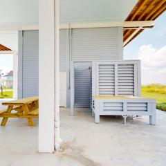 Modern Gulf Views Gated Community Dog Haven