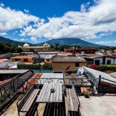 Amura Hostel - Antigua Guatemala