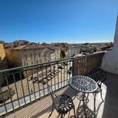 Studio climatisé avec terrasse, 5ème étage