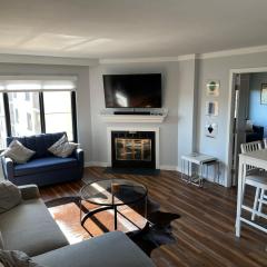 Comfy 2 Bed 2 Bath Condo on the slopes with night skiing