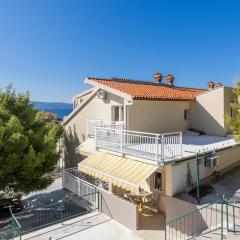 Apartments by the sea Duce, Omis - 946