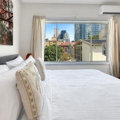 Executive Serviced north Sydney City pad