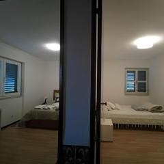 Ginjals-67 Quarto Branco