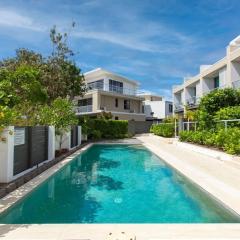Beachside Haven Modern Townhouse with Pool