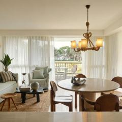 Tamsin Johnson Residence