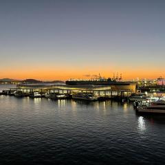 Princes Wharf - Spectacular Couple Getaway