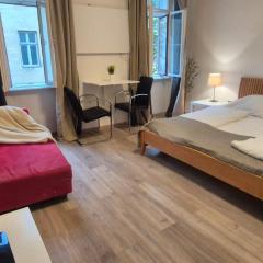 Lovely 1BR Apartment Next to Vienna Central
