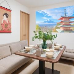 Tsudoi 集 - 5 Bed Rooms, 11 PAX, 2 Bathrooms, 1hr to KIX, 30min to Namba, 2-bldg Connecting Private House, Quiet Neighborhood Stay, Perfect for Families & Business Guests, Extended Stay Perks
