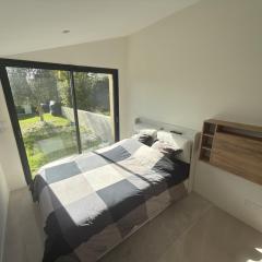 Studio privé avec entrée indépendante - pas de cuisine