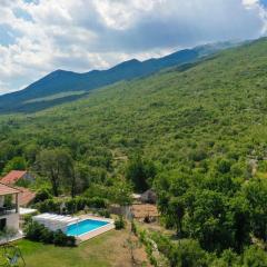 Villa Monteneze by Villas Guide