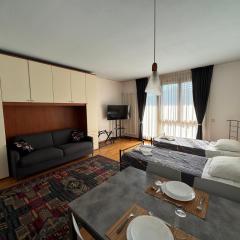 OTB Italia 1 - Luminoso appartamento tra Venezia e Treviso con Terrazza e Posto auto Coperto