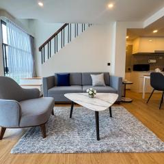 Luxury 5-star Duplex in La Vita Sea View