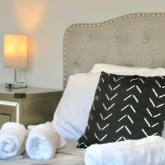 Cozy modern Bellerose