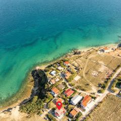 Cozy Apartment In Pag With Wifi