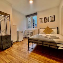 Cozy Private Room in Camden, near Regents Park