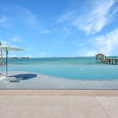 Beachfront 3 bedroom Luxury Residence
