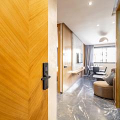 Luxury Downtown AC 2 BR WIFI Calme