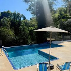 Suíte c/ Café, Hidro, Lareira e Piscina - 20min SP