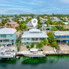 Serene Home with Skiff Dockage & Access to Private Bayfront Beach