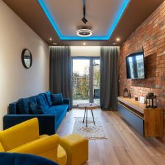 Spodek Modern Apartment by BookingHost
