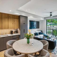 Modern 2 bedroom 2 bathroom Ski In&Ski Out 07