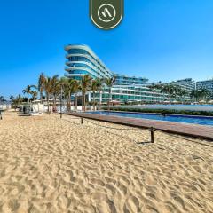 Oceanview 1 BR Condo - Private Beach - Pools