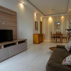 LUC115| Flat na praia da Barra com piscina e sauna