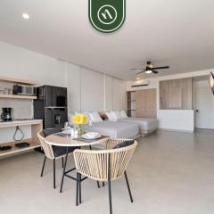 Cozy 2BR Lock-off - Terrace Overlooking the Marina