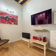 Cosy et Atypique duplex 5min métro Gare Oullins