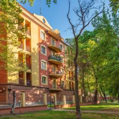 2 Bedroom with Nice Balcony View!