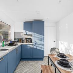 Spacious and Peaceful 4BR 2Bathroom Near Montrose Port