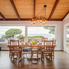 Hot Tub! Ocean Front & Dog Friendly! Ocean Watch