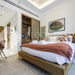 Bloomfields Fantastic Stu in Azizi Riviera