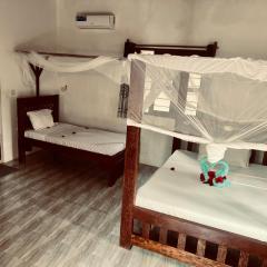 Privates Apartment mit Klimaanlage und Pool in Strandnähe