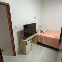 Casa para alugar no período da cop 30 , 3 minutos de onde serão realizados os eventos climáticos, casa ampla com garagem churrasqueira, piscina, terraço arejado, 3 quartos sendo 2 suítes climatizadas, sala com sofá cama e tv por assinatura