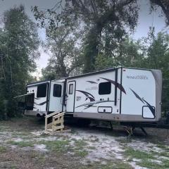 Blue Spring Hideaway