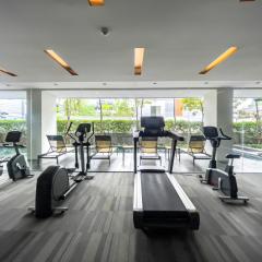 Near BTS Asok and MRT SKV l Pool and Sauna