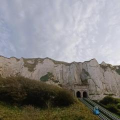 L'échappée Belle face aux Falaises