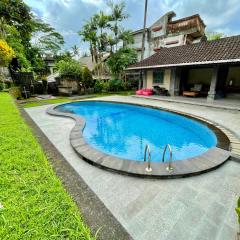 Puri Tirta Guest House Ubud