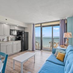 Relax and Save, Charming Coastal Retreat for 4, with Ocean views!