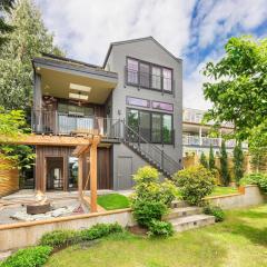 Chic 2020-Built 2BR Urban Oasis Private Backyard