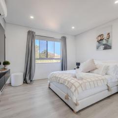 NEW 2BR 6P Walk to Freshwater, Manly & Curl Curl