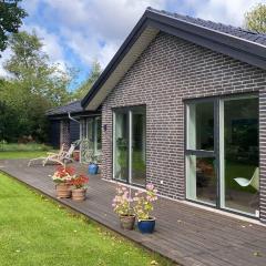 Cozy Holiday Home Near Coast And Nature