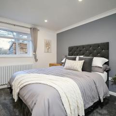 Charming 2BR Oban Home - Quiet area with free parking