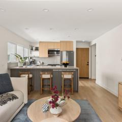 Tide House - Unit B - Modern Seaside 1BD w Parking