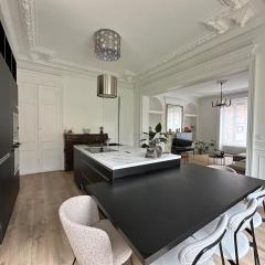 Maison cosy avec jardin privé hypercentre Charleville-Mézières à deux pas de la Place Ducale